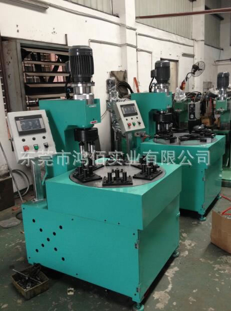 多軸油壓旋鉚機(jī)配轉(zhuǎn)盤