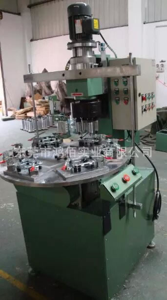 四軸油壓轉(zhuǎn)盤自動(dòng)旋鉚機(jī)