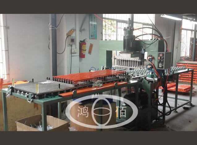 油壓旋鉚機(jī)龍門式多軸機(jī)型